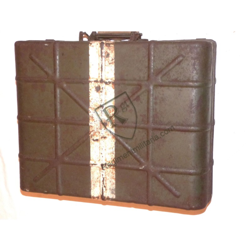 Caisse grenades à manche modèle 24