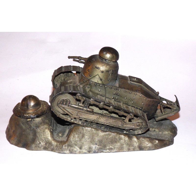 Large size Renault FT17 WW1 tank