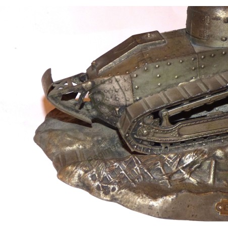 Large size Renault FT17 WW1 tank