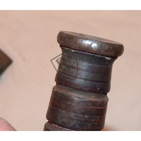 Poignard USN MKII par Camillus