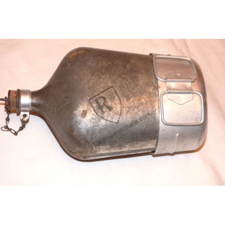 Indochina pattern 1951 canteen.
