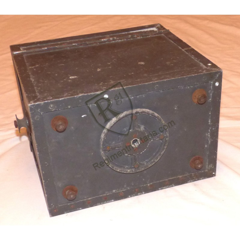 Military radio case, model R15-36, FRANCE 40