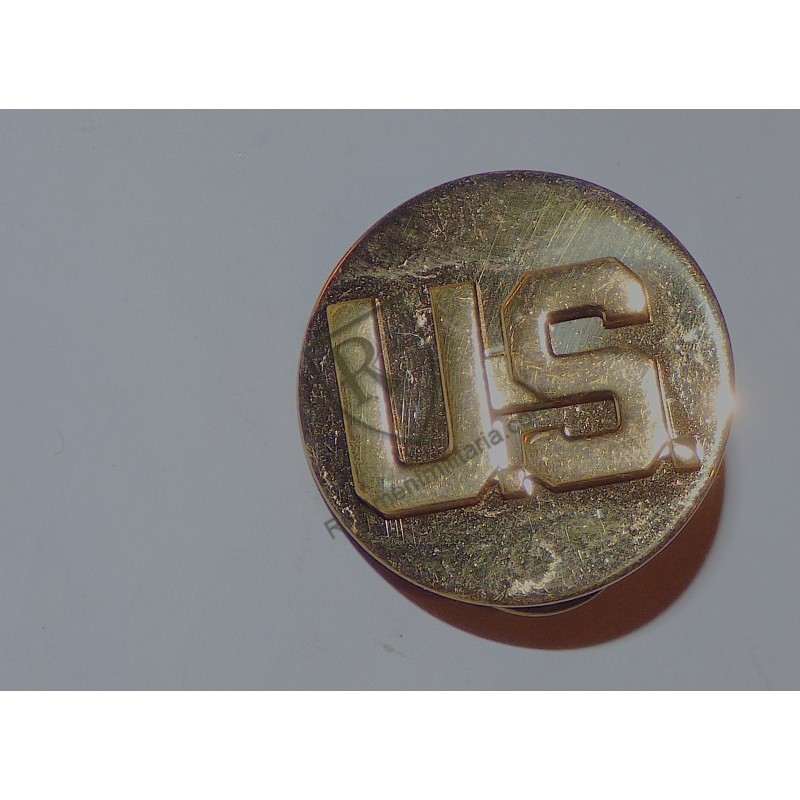 US ARMY WW2 COLLAR BADGE