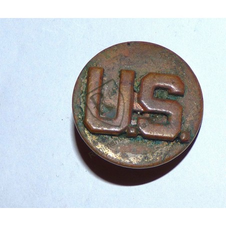 US ARMY WW2 COLLAR BADGE