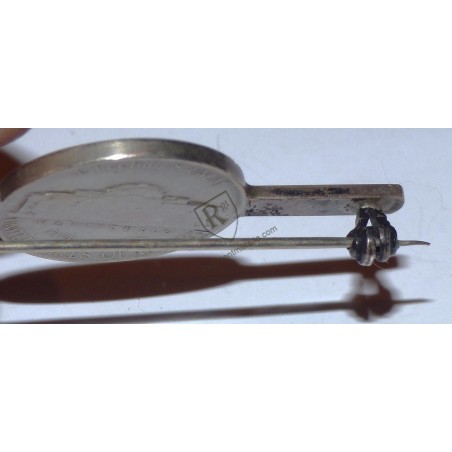 Patriotic  US 1941 five cent brooch