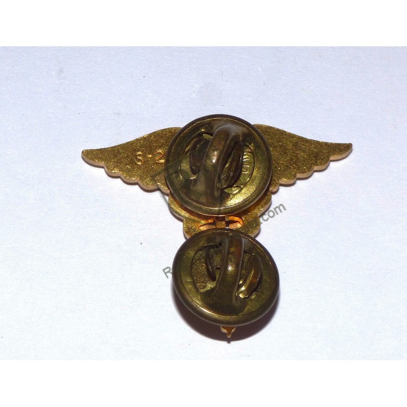US ARMY Veterinarian Branch Insignia - Officer collar badge