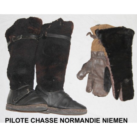 Normandie-Niemen - scarce set flying boots and gloves.