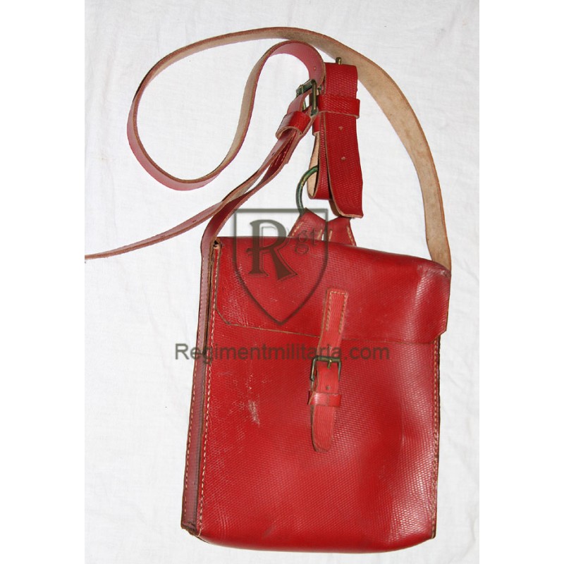 Spahis cavalry red leather bag.