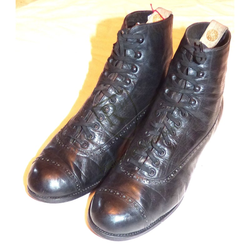 Edwardian era brand officer's leather shoes