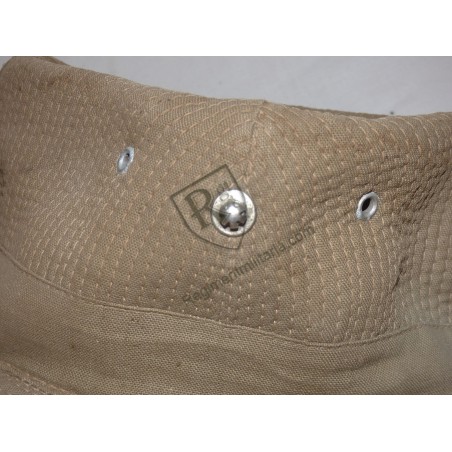 Chapeau brousse fabrication locale.