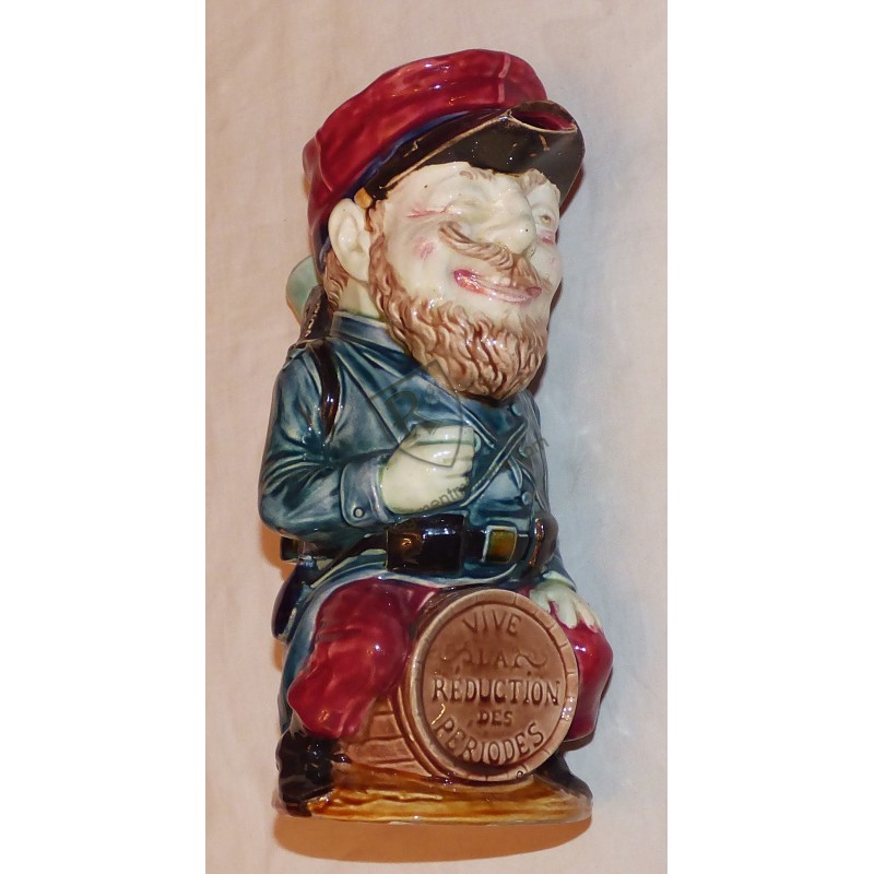 Pichet soldat barbotine 1900