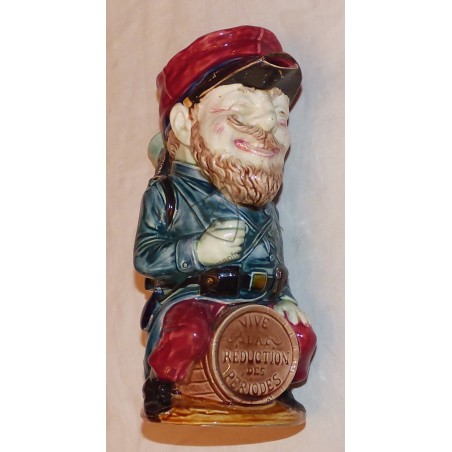 Pichet soldat barbotine 1900