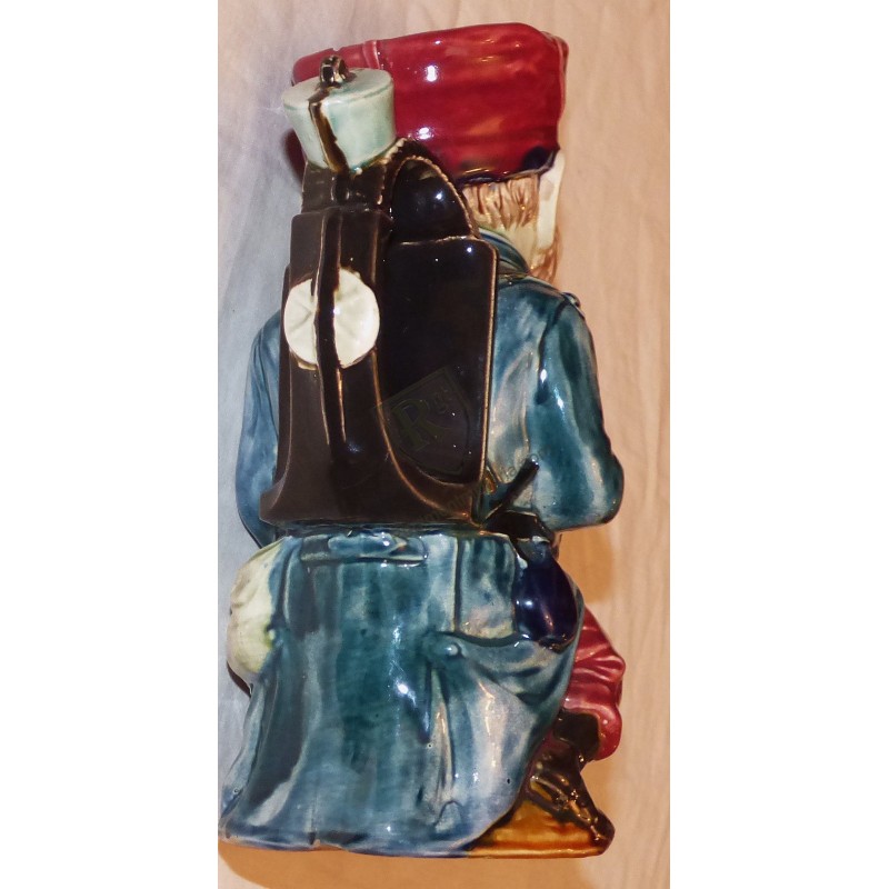 Pichet soldat barbotine 1900