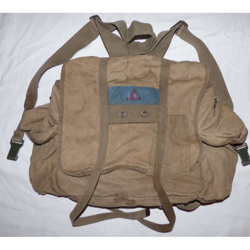 Para pattern 1955 bag with painted badge