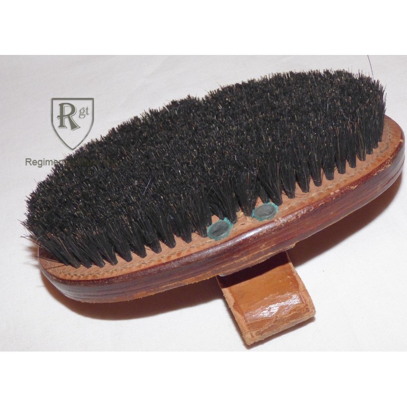 Brosse à panser de cavalerie