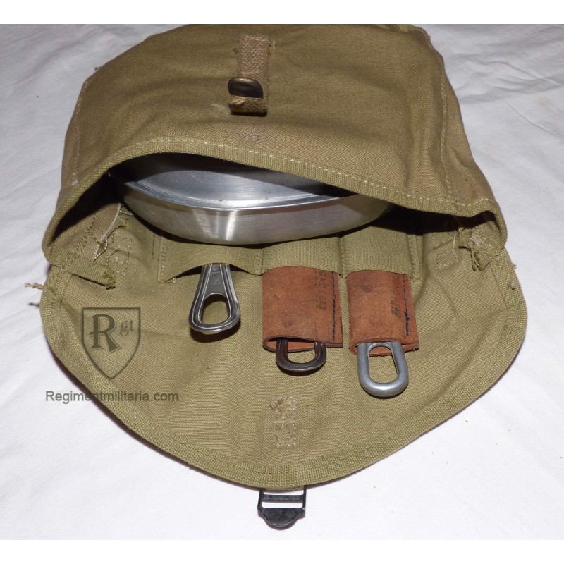 Early mess kit and cutlery set 1942.