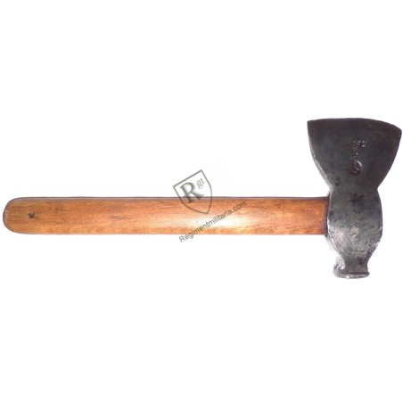 Pioneer Axe