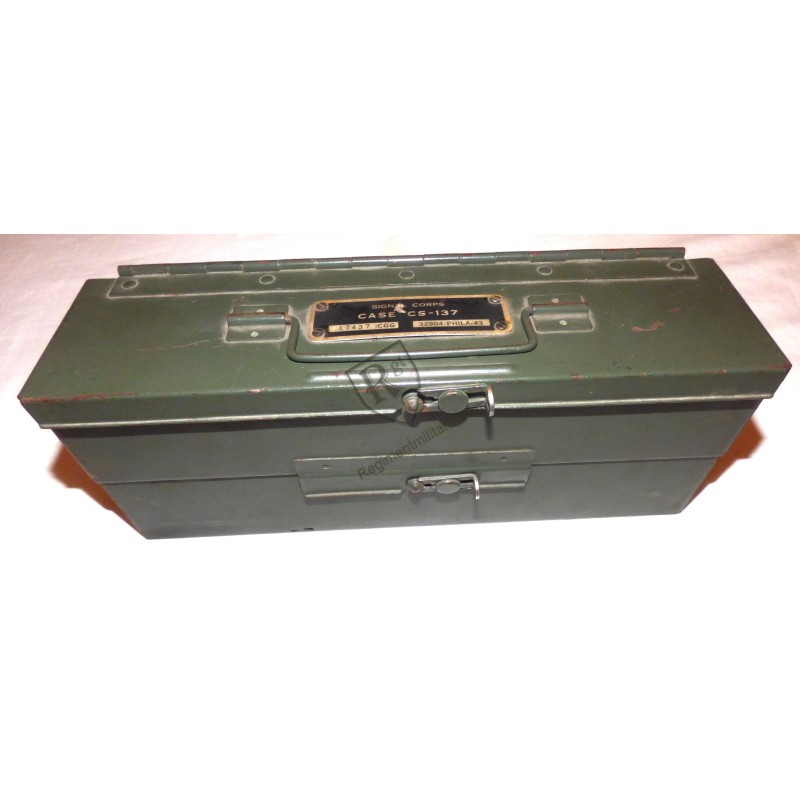 US Army Signal Corps CS-137 case