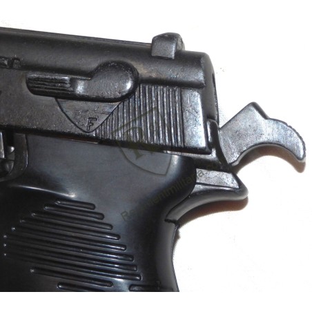 P38 Pistol Denix