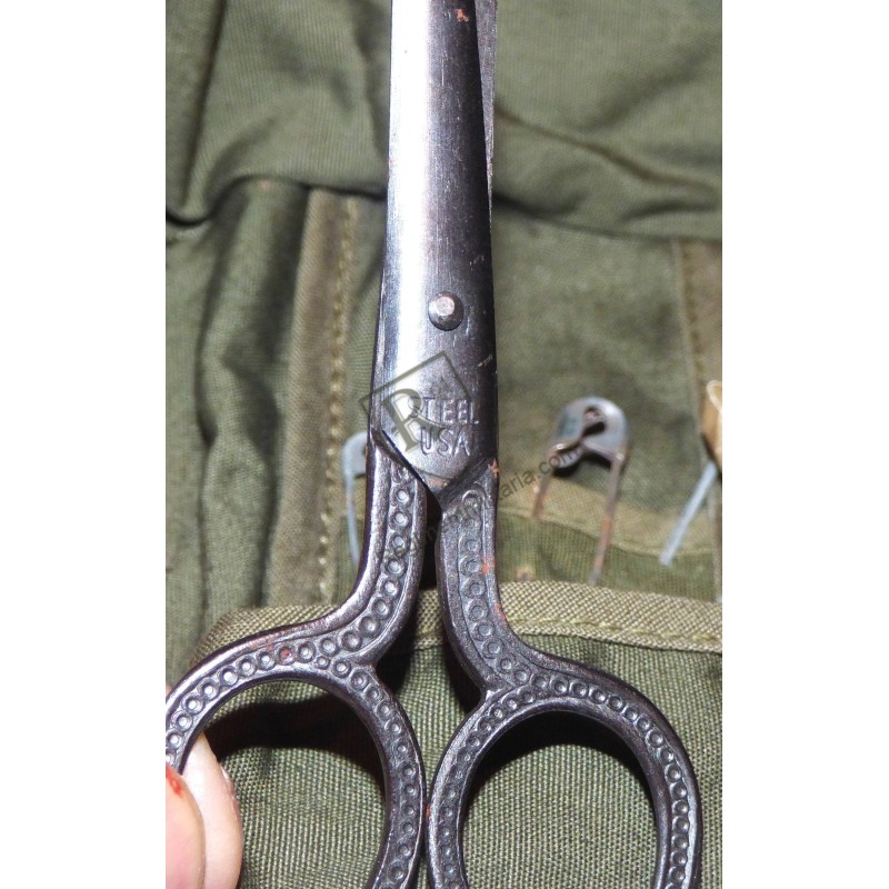 US ARMY sewing kit