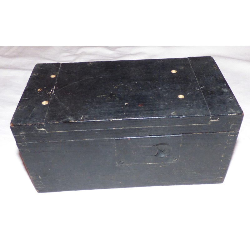 Lantern accessories box