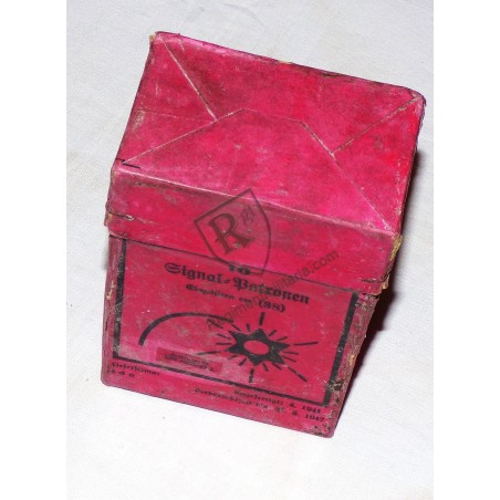 10 red fuses box for signal pistol 1941