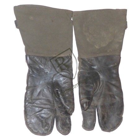 German Heer motorbike worn gloves